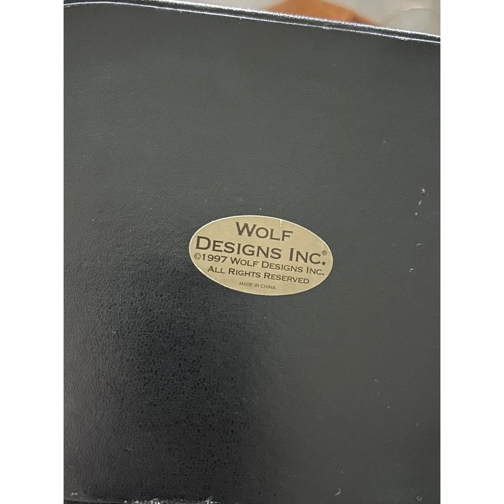WOLF box very